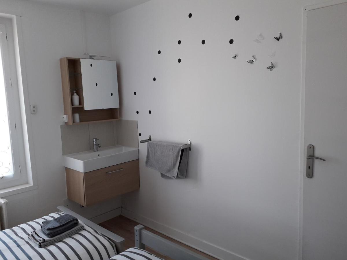 Le Corto Hotel Savigny-Lévescault Екстериор снимка
